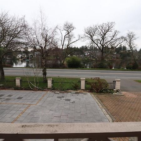Lipton Place By Elegant Waterfront Esquimalt Exterior foto