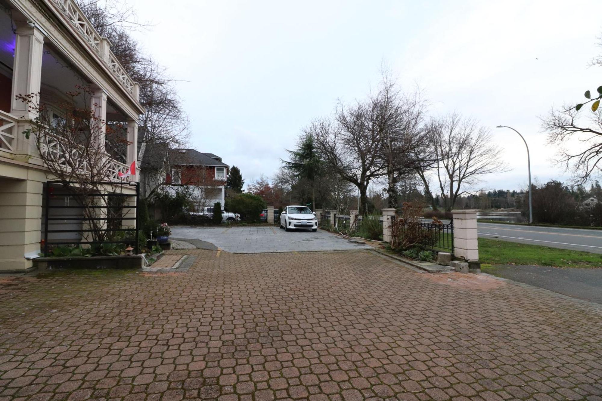 Lipton Place By Elegant Waterfront Esquimalt Exterior foto
